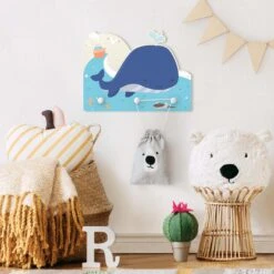 Kindergarderobe Holz - Freundlicher Wal Im Meer In Blau -Limango wallart kindergarderobe holz freundlicher wal im meer in blau 2