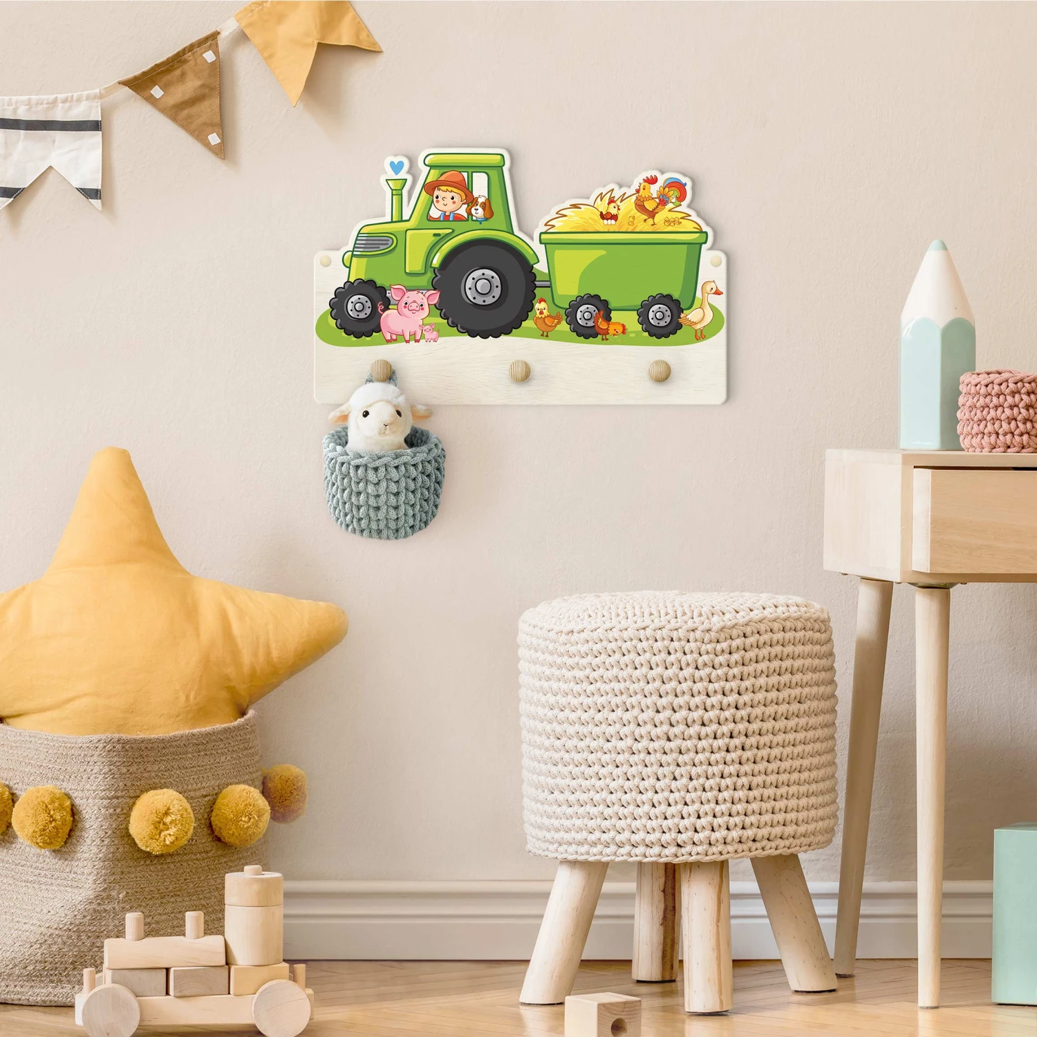 Kindergarderobe Holz - Landjunge Traktor In Grün 3 Kindergarderobe Holz - Landjunge Traktor In Grün – Bild 3