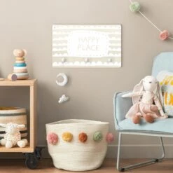 Kindergarderobe Holz - Spruch Happy Place Im Wolkenband Weiß In Weiß -Limango wallart kindergarderobe holz spruch happy place im wolkenband weiss in weiss 2